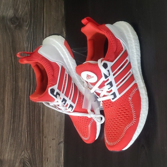 New Adidas Ultraboost Unisex Sneakers Red Running Lightweight Gym Workout Shoes - Picture 2 of 11